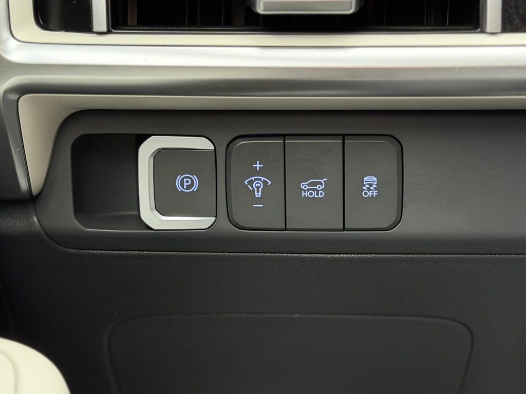 Used 2025 Hyundai Santa Fe SEL image 27