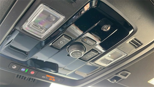 New 2026 Chevrolet Suburban RST image 21