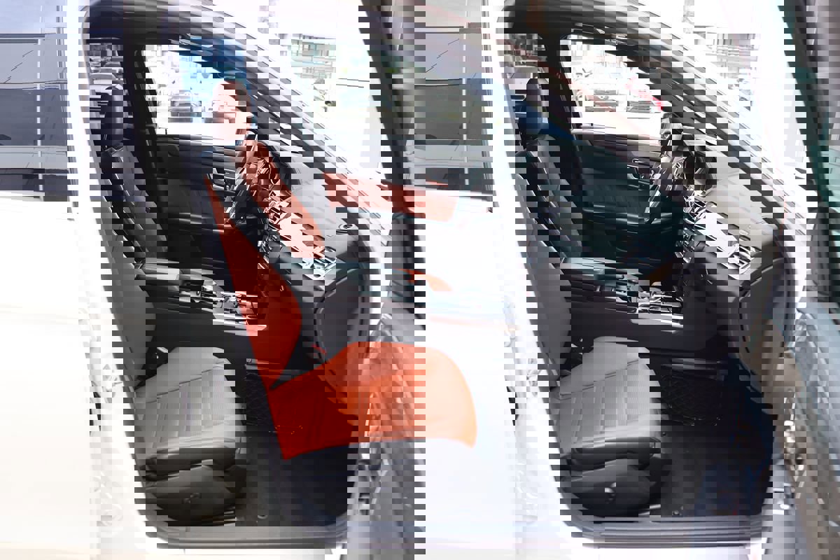 Used 2014 Mercedes-Benz E 63 AMG S-Model image 29