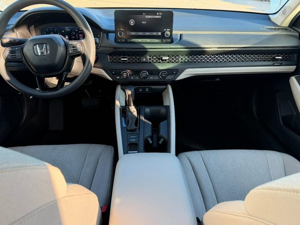 Certified 2025 Honda Accord SE image 12