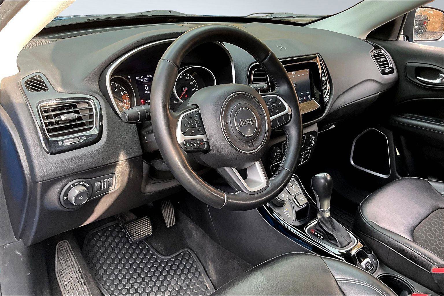 Used 2020 Jeep Compass Altitude image 15