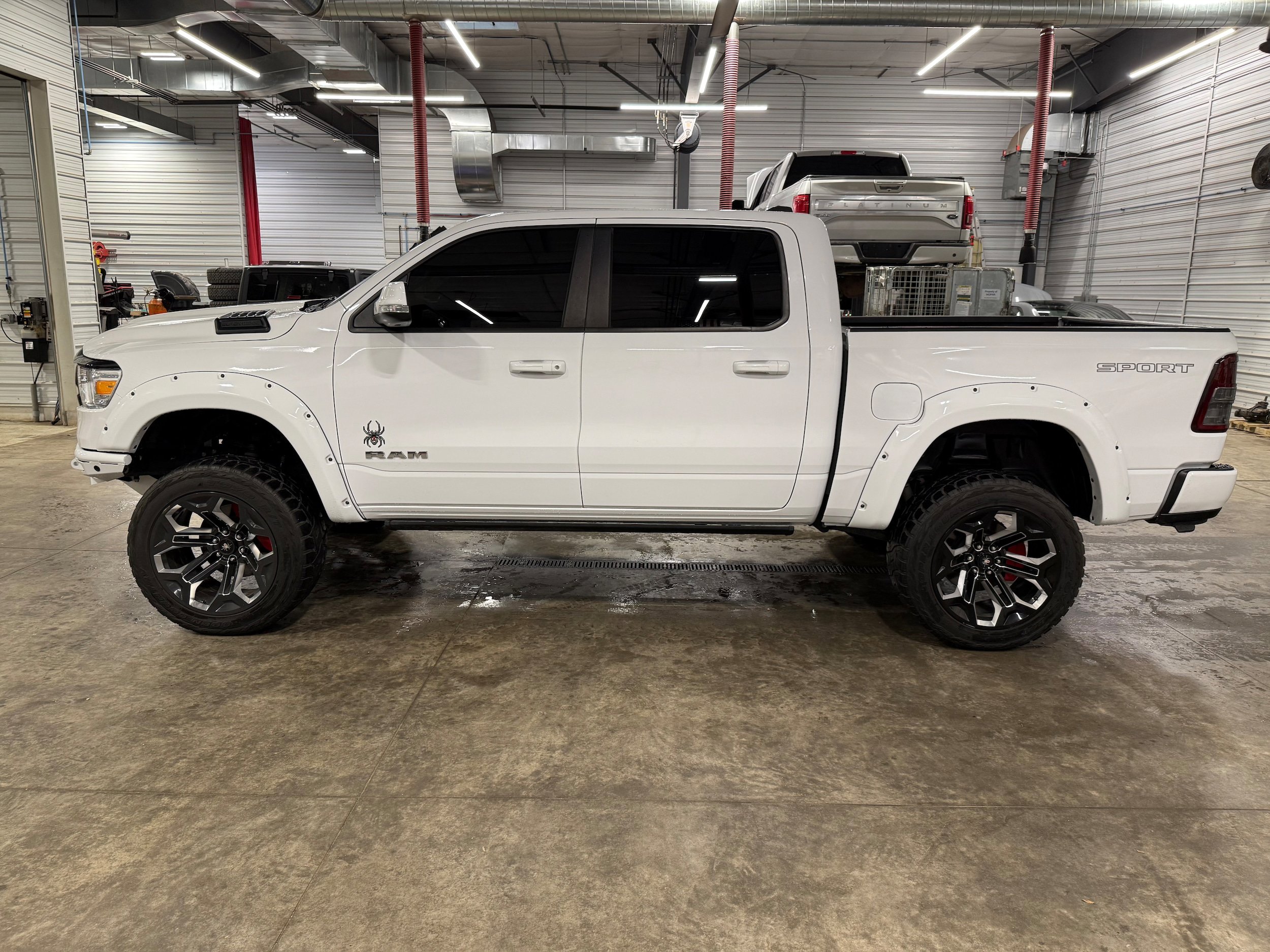 Used 2022 RAM 1500 Big Horn AWD/4WD image 30