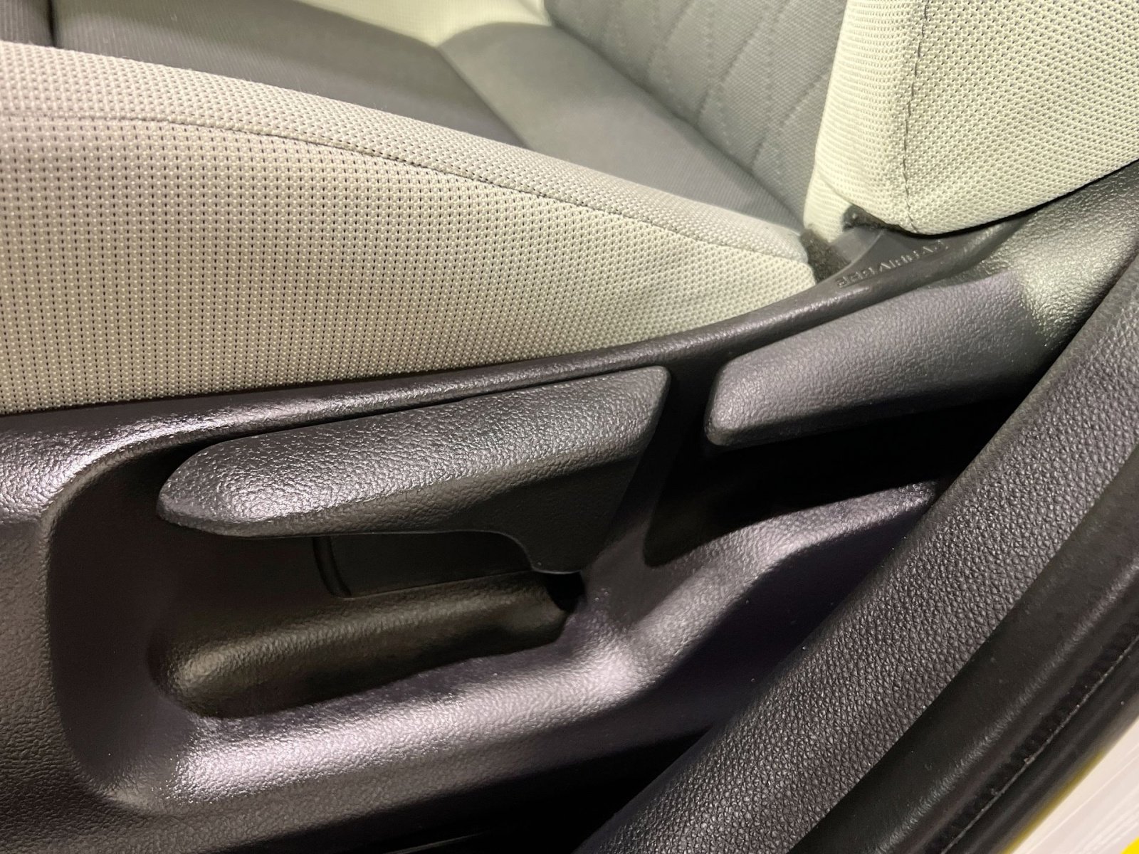 Used 2023 Toyota Corolla LE image 23