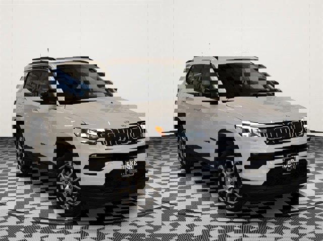 Used 2022 Jeep Compass Latitude w/ Sun and Sound Group