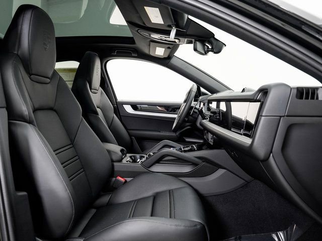 New 2026 Porsche Cayenne S image 25