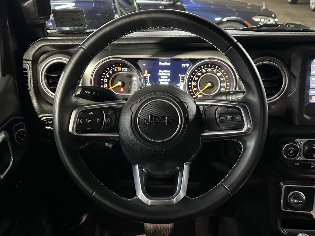 Used 2018 Jeep Wrangler Unlimited Sahara image 22