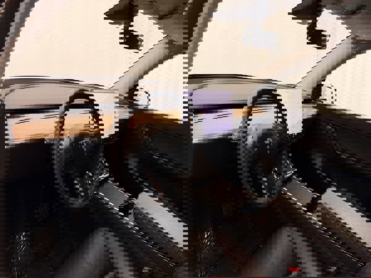 Used 2020 Tesla Model Y Long Range image 8