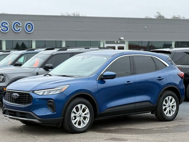 Used 2023 Ford Escape Active w/ Tech Pack #2 image 32