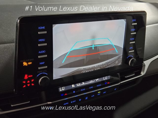 Used 2023 Toyota Sienna XLE FWD image 34