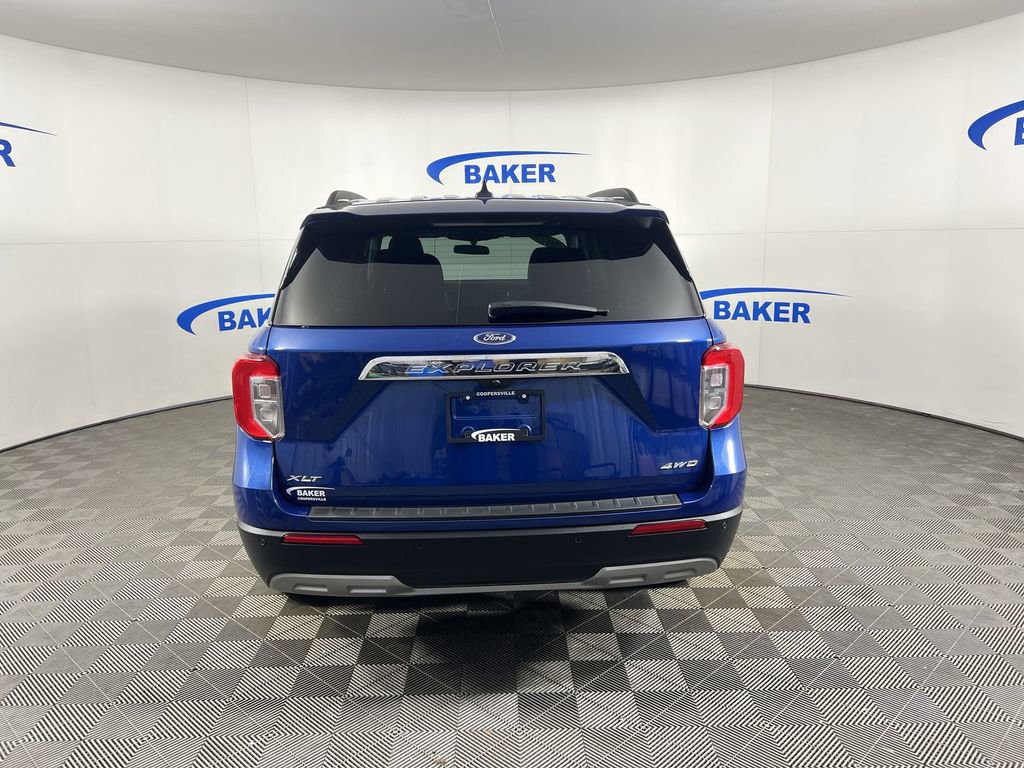 Used 2023 Ford Explorer XLT w/ Equipment Group 202A image 8