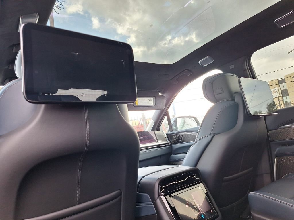 New 2025 Cadillac Escalade IQ Luxury 2 image 11