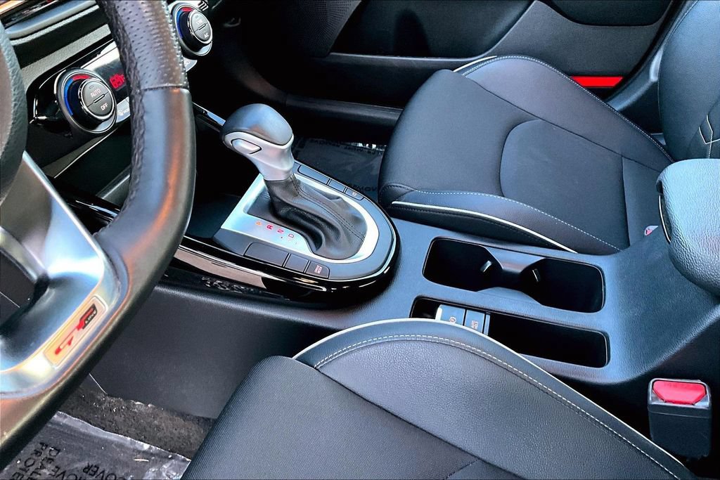 Used 2024 Kia Forte GT-Line FWD image 18