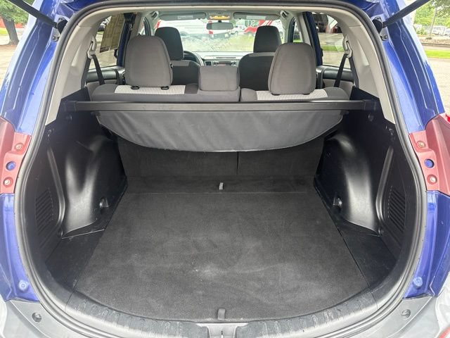 Used 2015 Toyota RAV4 LE FWD image 17