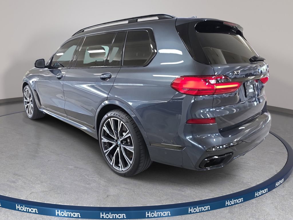 Used 2021 BMW X7 M50i w/ Dynamic Handling Package AWD/4WD image 9