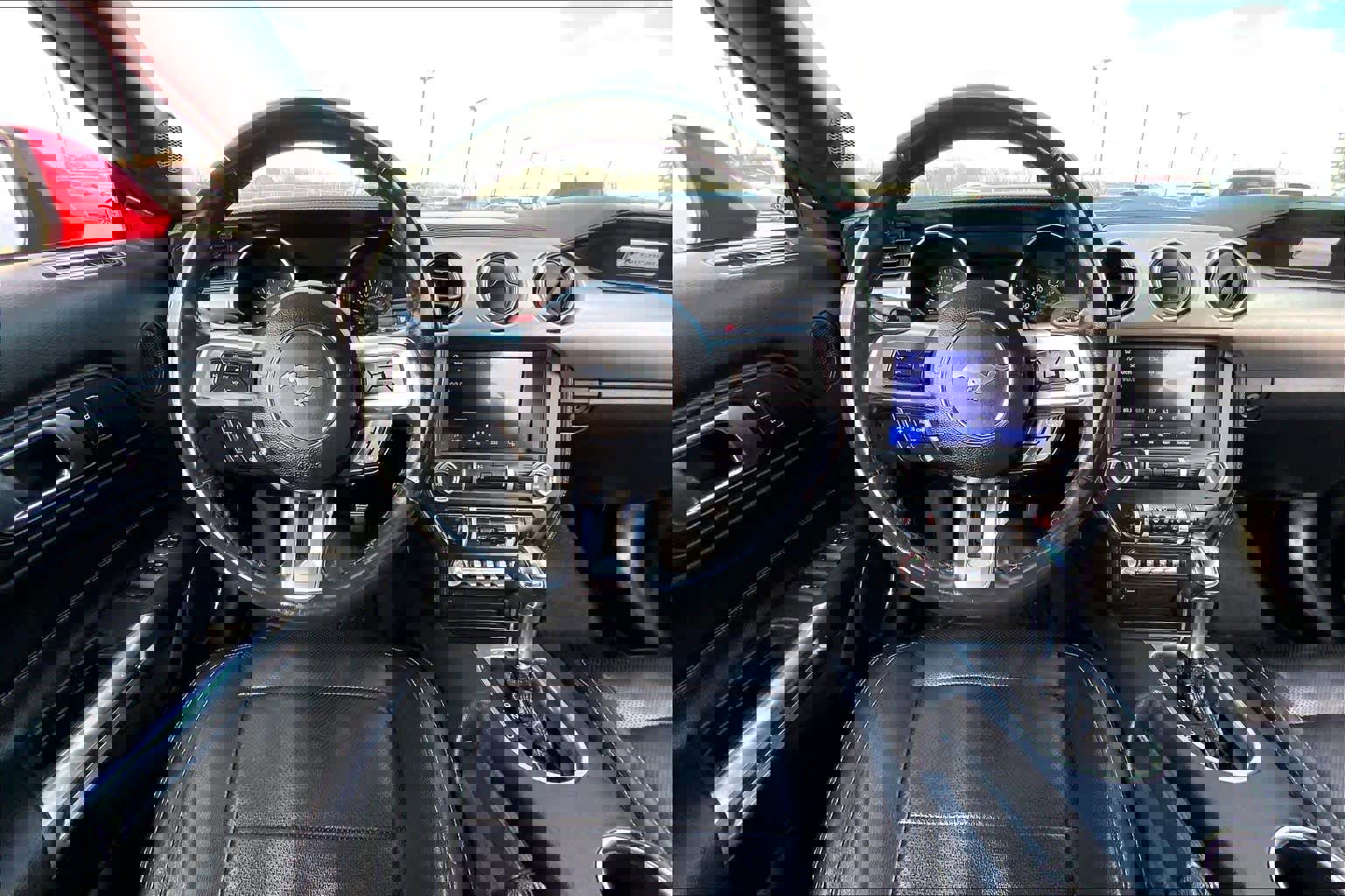 Used 2021 Ford Mustang Premium image 5