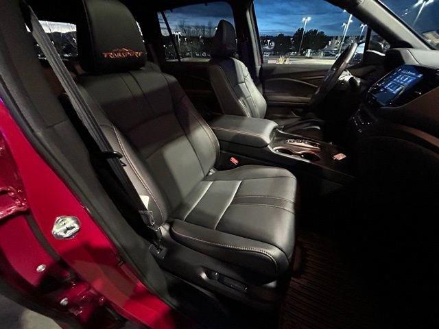 Used 2024 Honda Passport TrailSport image 31