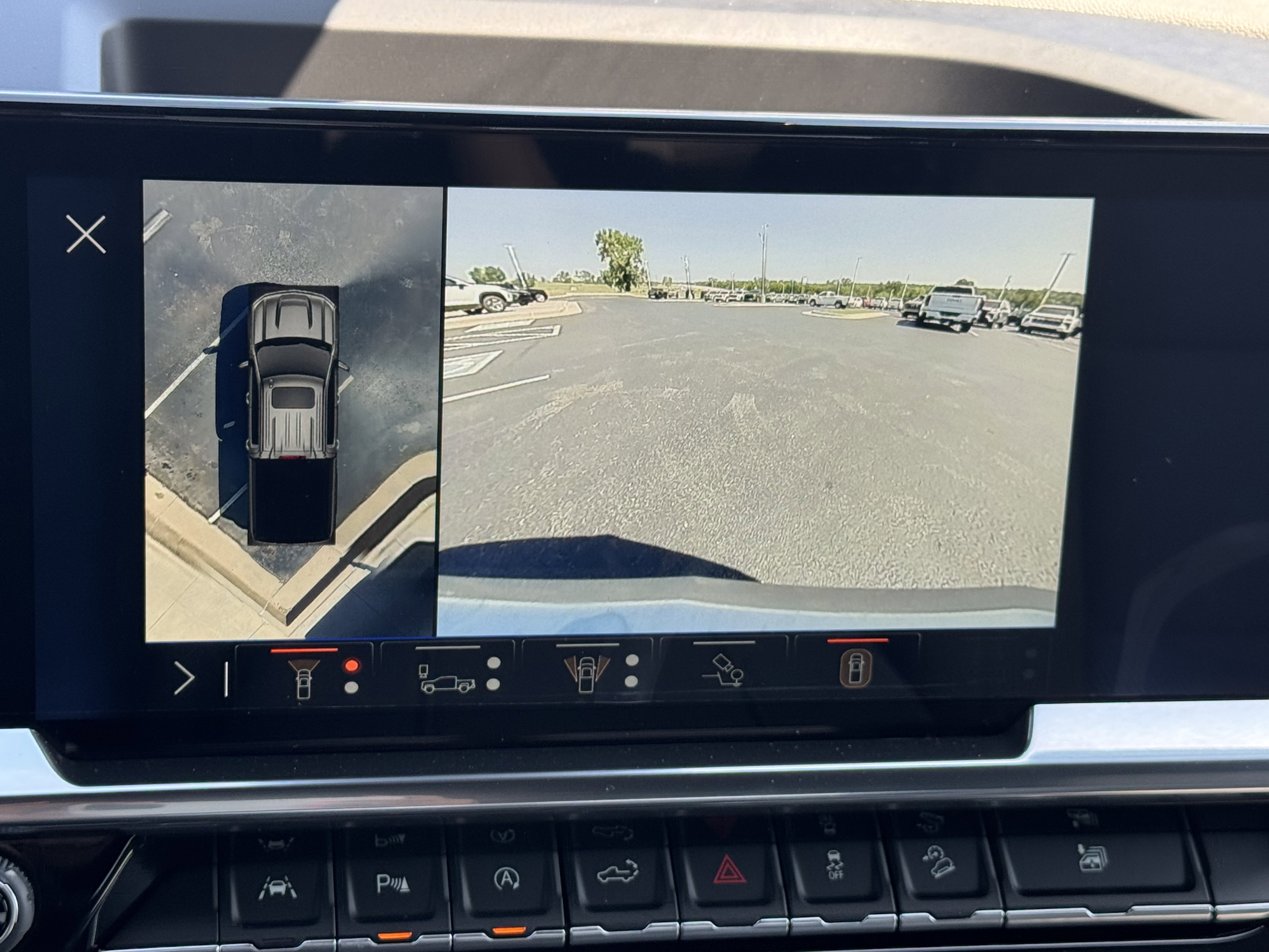 New 2026 Chevrolet Silverado 1500 LTZ w/ Z71 Off-Road Package image 17