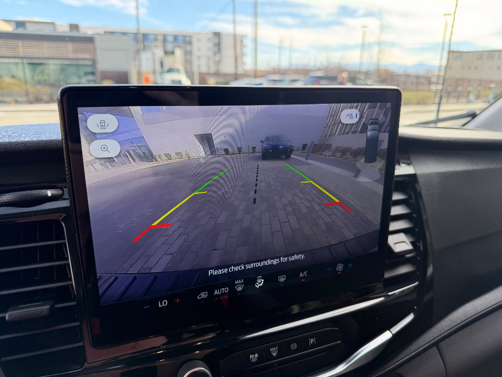 Used 2024 Ford Transit 350 XLT image 17