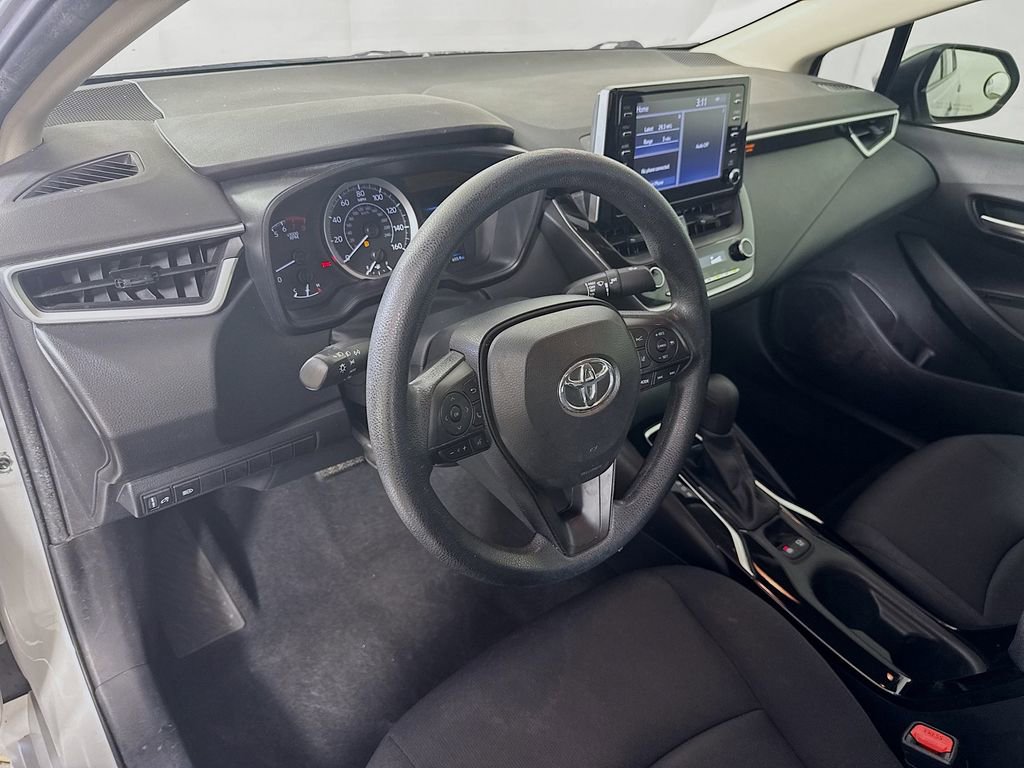 Used 2020 Toyota Corolla LE FWD image 9
