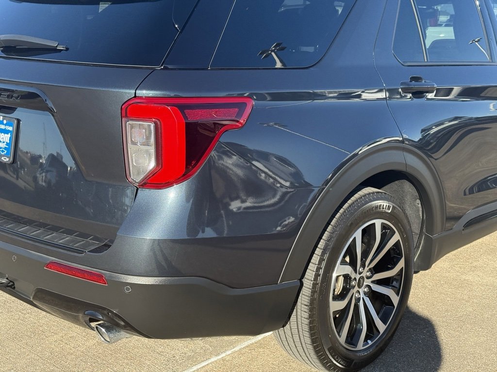 Used 2023 Ford Explorer ST-Line w/ Class IV Trailer Tow Package image 9