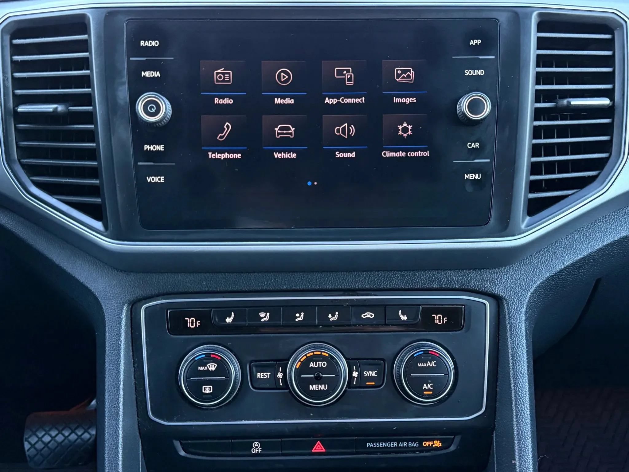 Used 2018 Volkswagen Atlas SE FWD image 26