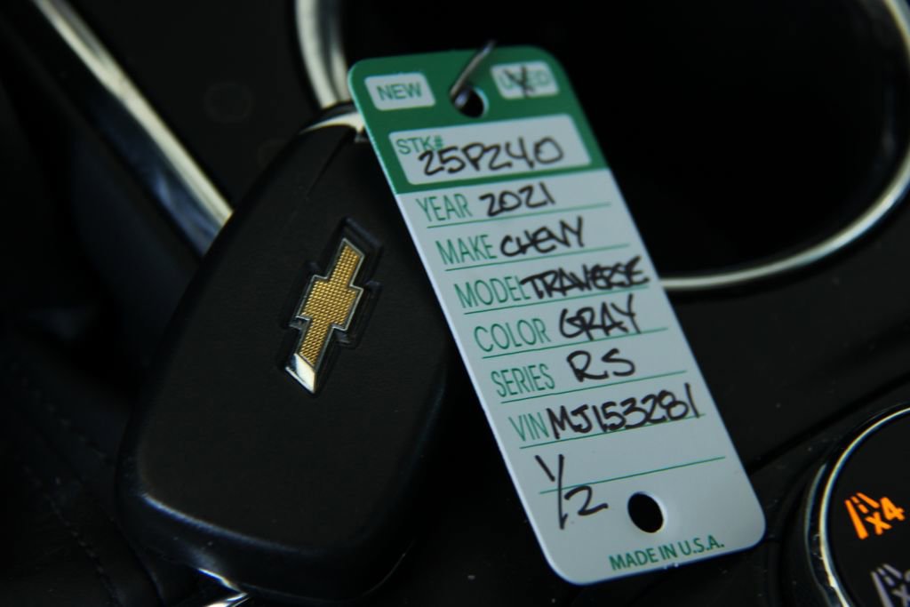 Used 2021 Chevrolet Traverse RS image 34