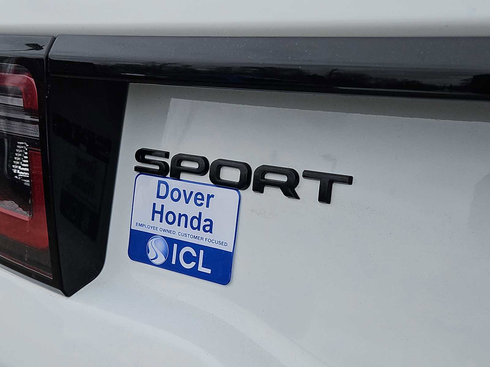 Used 2024 Land Rover Discovery Sport Dynamic SE AWD/4WD image 12