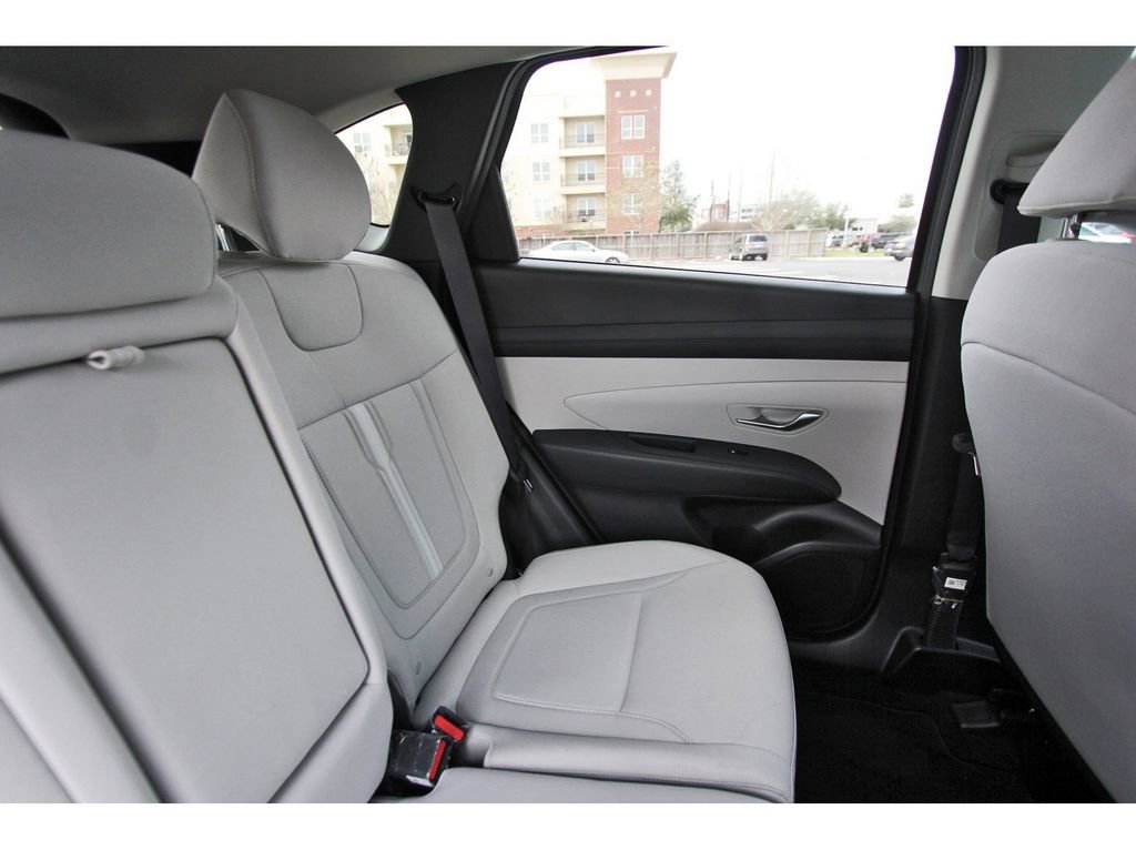 Certified 2025 Hyundai Tucson SEL image 13