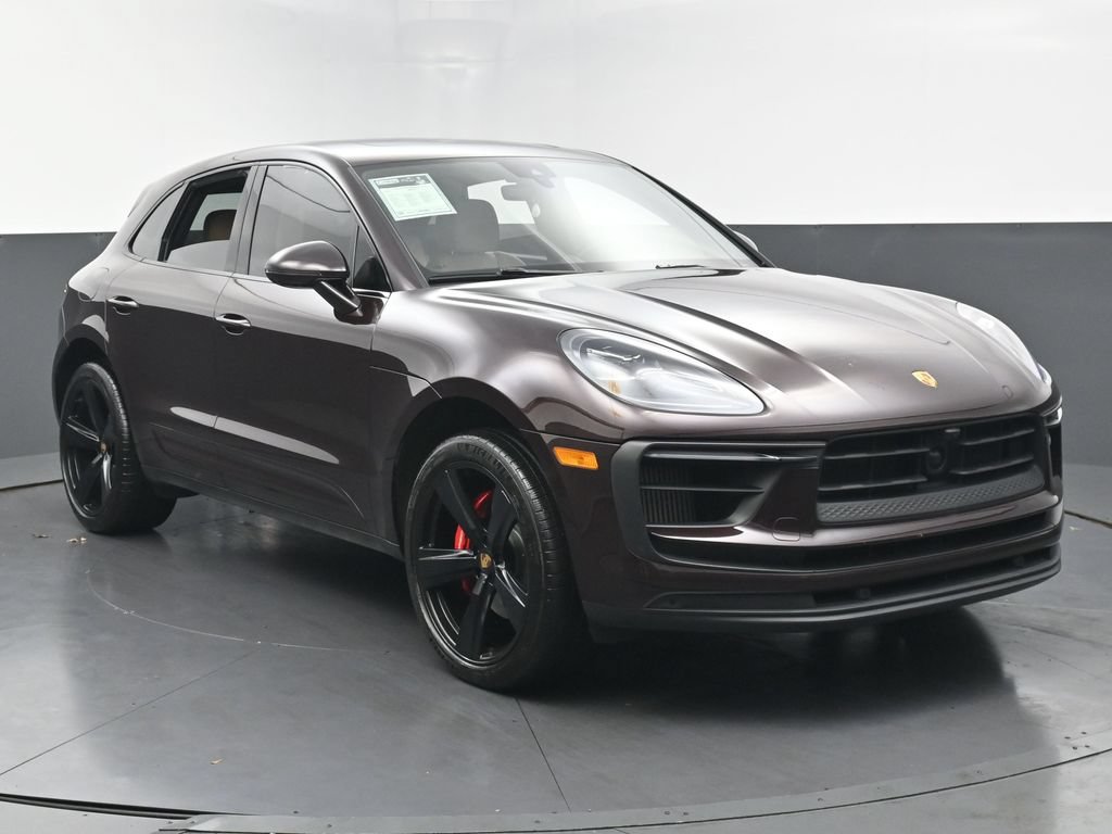 Used 2023 Porsche Macan S AWD/4WD image 2