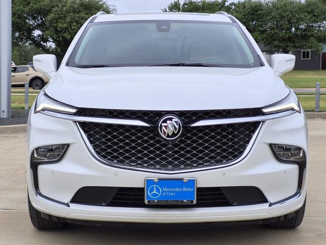 Used 2023 Buick Enclave Avenir w/ Avenir Technology Package FWD image 2