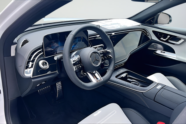 New 2026 Mercedes-Benz E 53 AMG e 4MATIC Sedan image 7