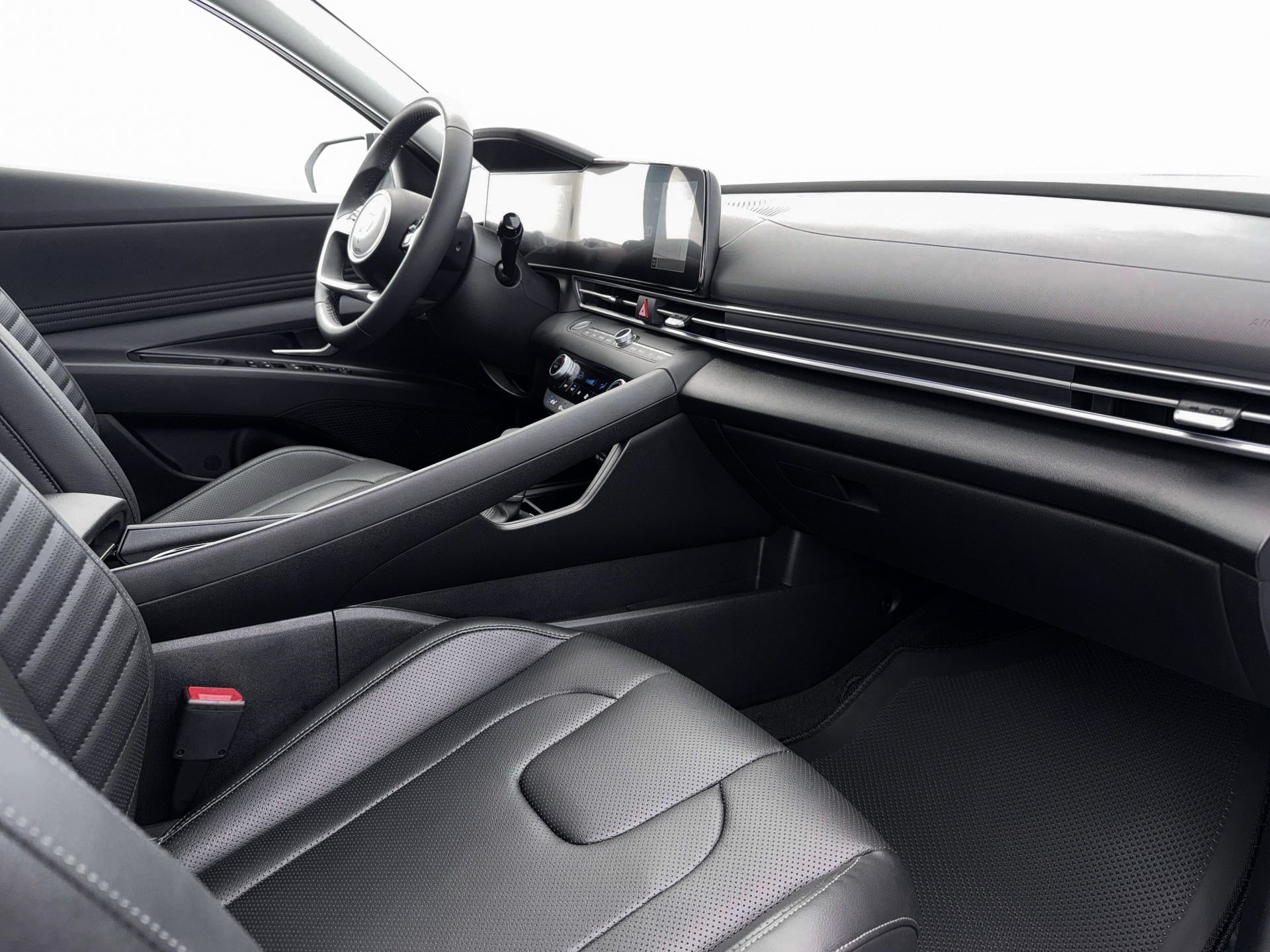 New 2026 Hyundai Elantra Limited FWD image 16