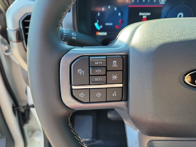 Used 2025 Ford F150 Lariat w/ Equipment Group 502A High AWD/4WD image 16