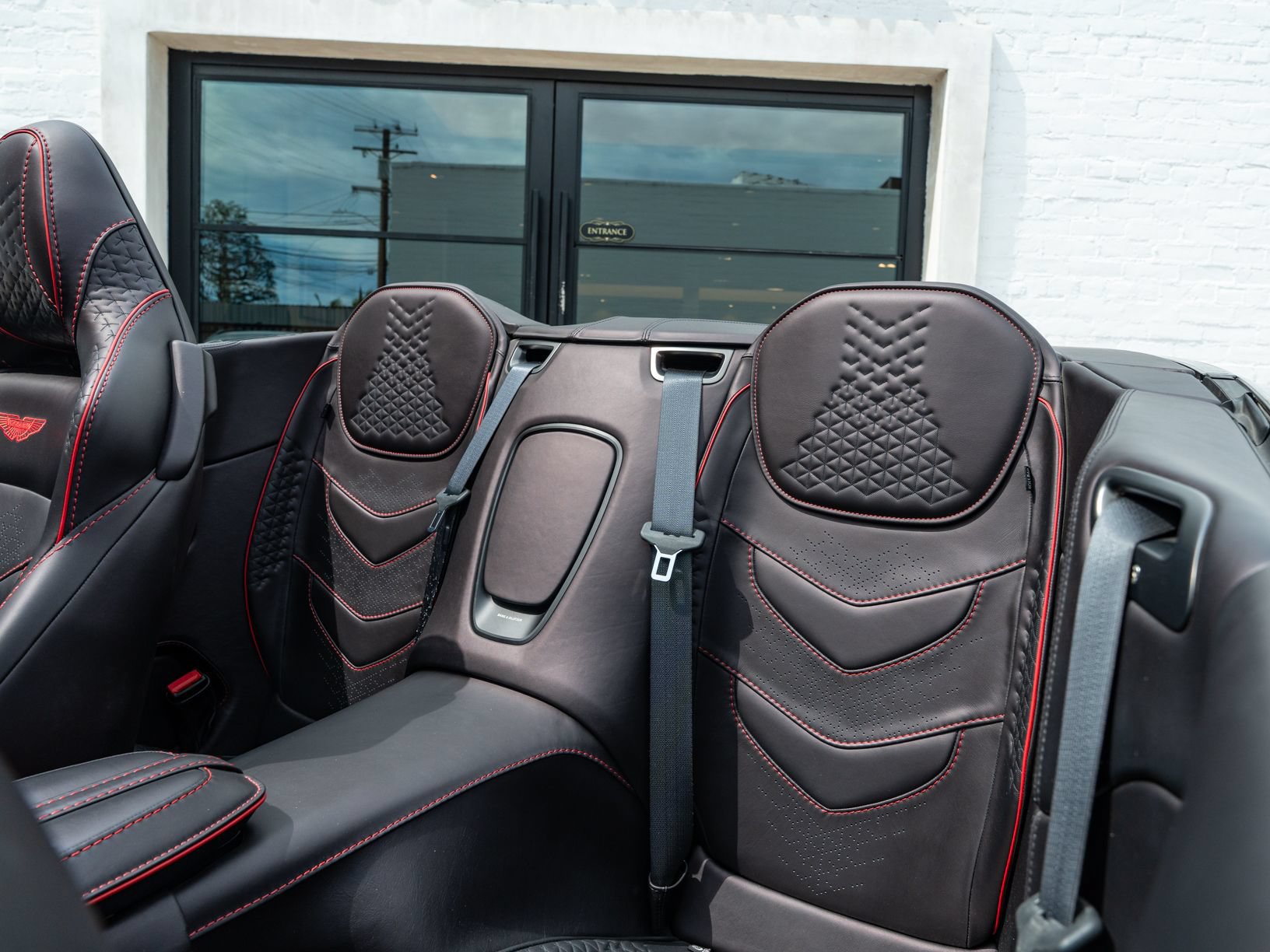 Used 2023 Aston Martin DBS Superleggera Volante RWD image 16