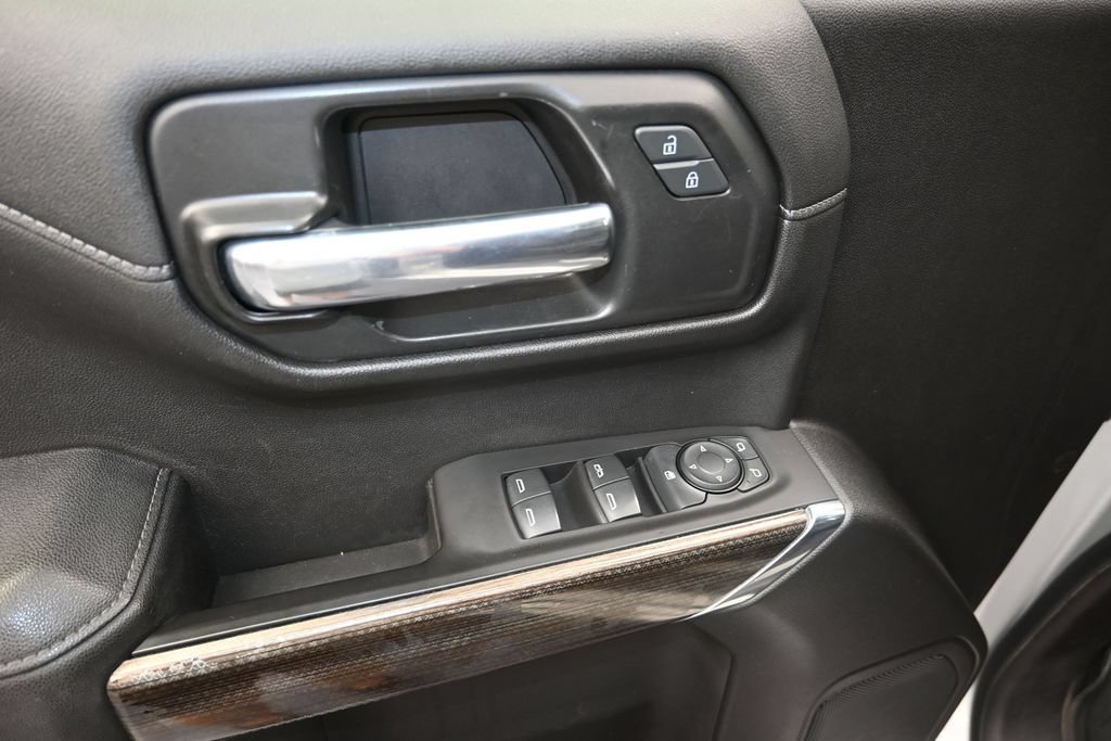 Used 2021 Chevrolet Silverado 1500 LT AWD/4WD image 11