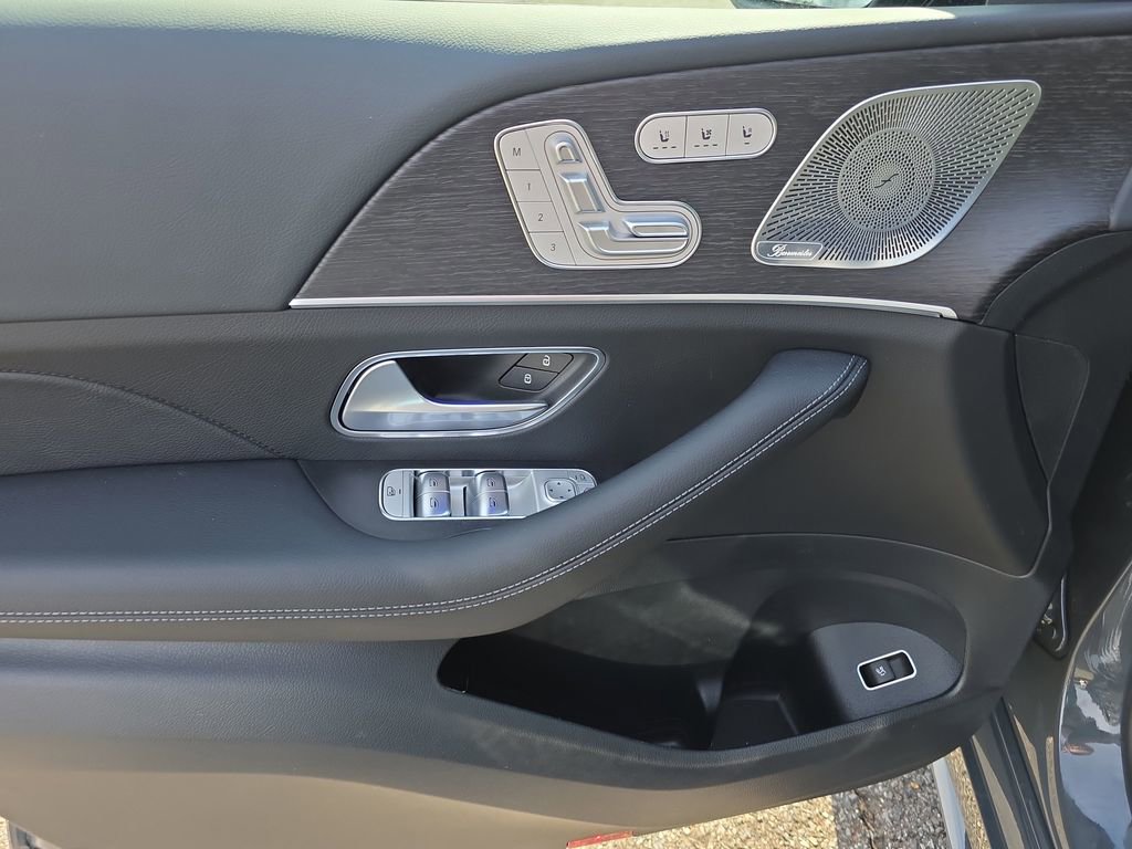 New 2026 Mercedes-Benz GLS 450 4MATIC image 10