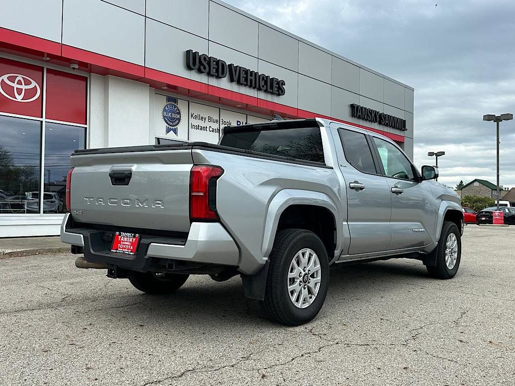 Certified 2024 Toyota Tacoma SR5 AWD/4WD image 5