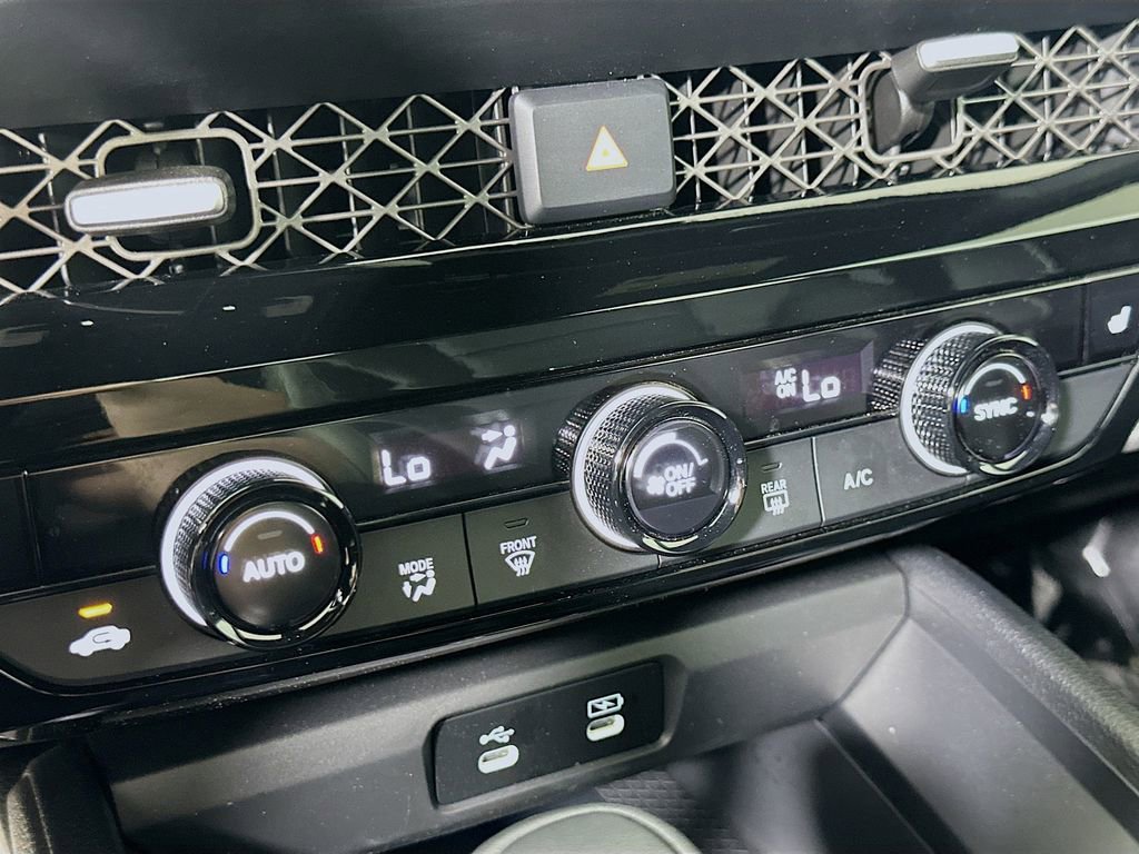 Used 2025 Honda Accord Sport image 27