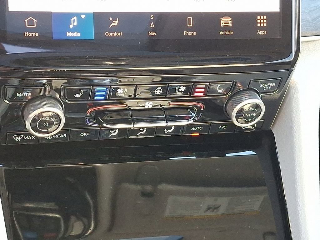 Used 2023 Jeep Grand Cherokee Overland image 19