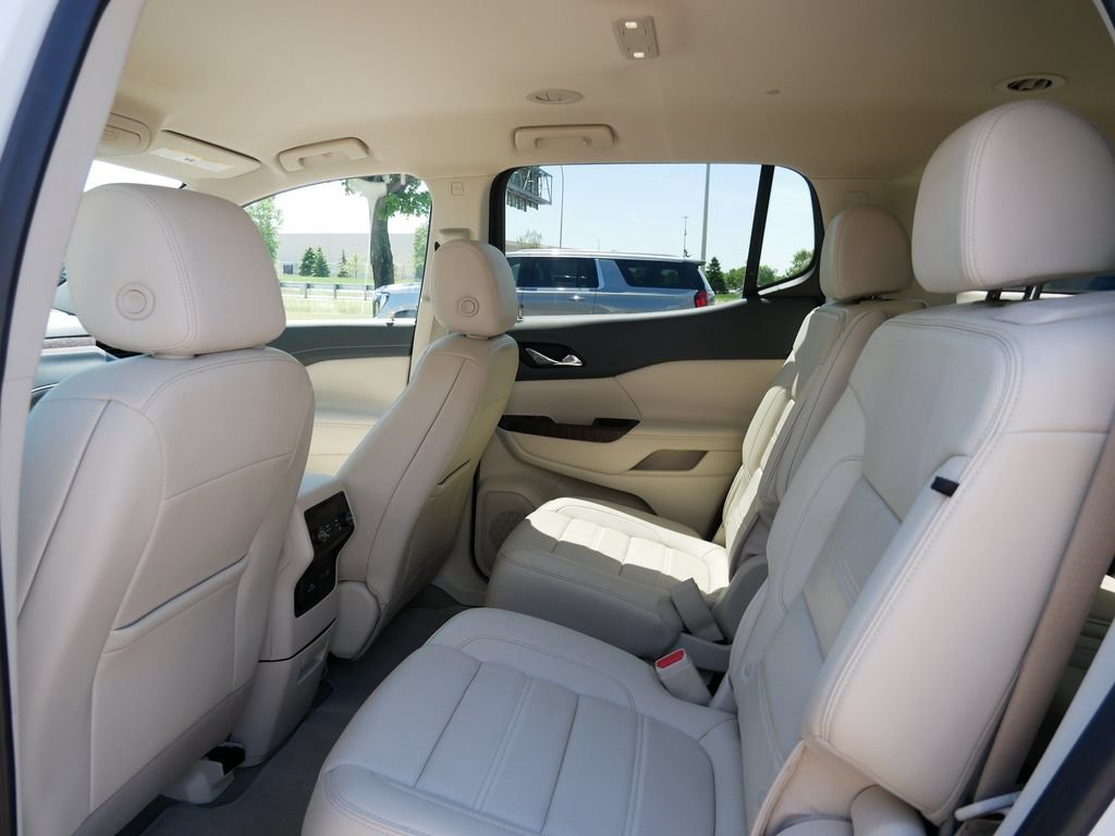 Used 2023 GMC Acadia Denali AWD/4WD image 10