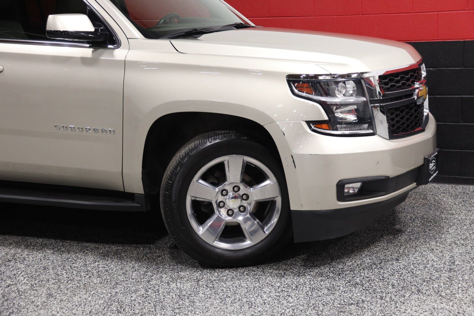 Used 2017 Chevrolet Suburban LT AWD/4WD image 3