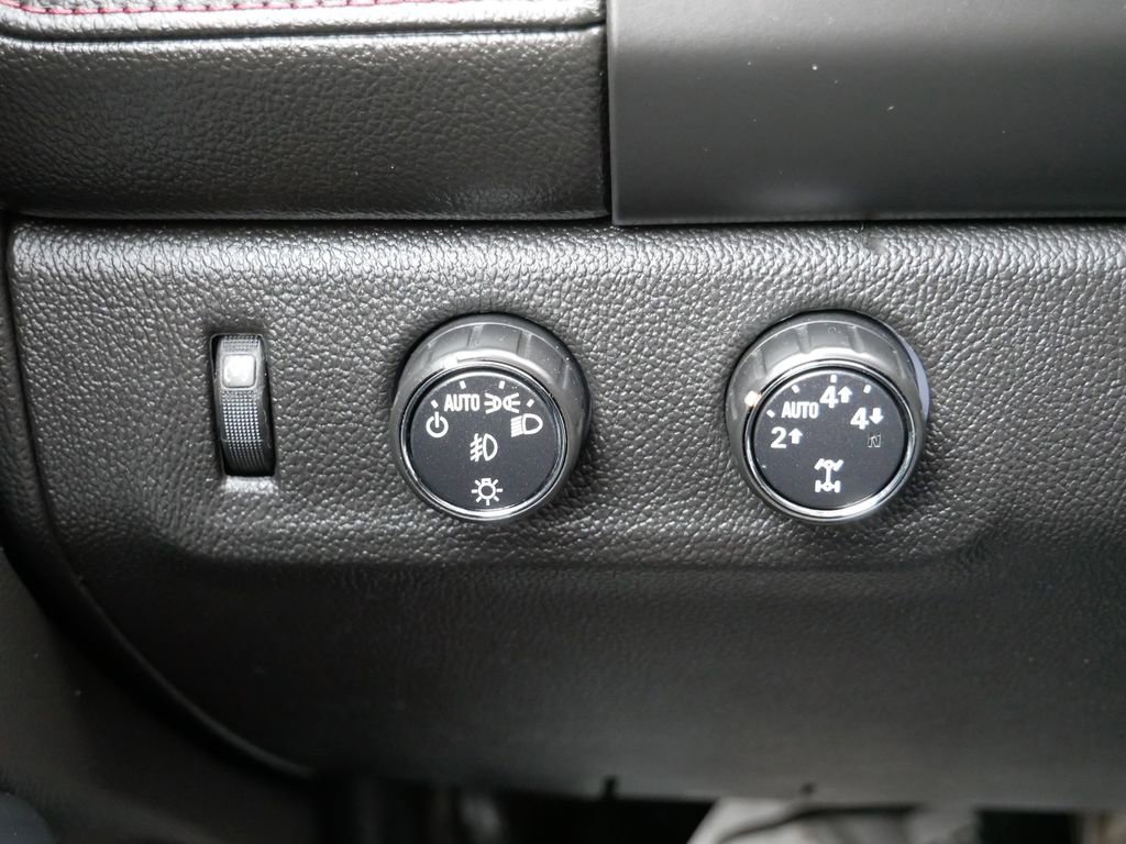 Used 2016 GMC Canyon SLE w/ All Terrain Adventure Package image 22