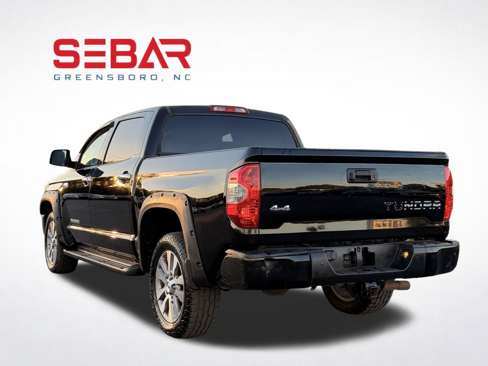 Used 2014 Toyota Tundra Limited w/ Limited Premium Package AWD/4WD image 8