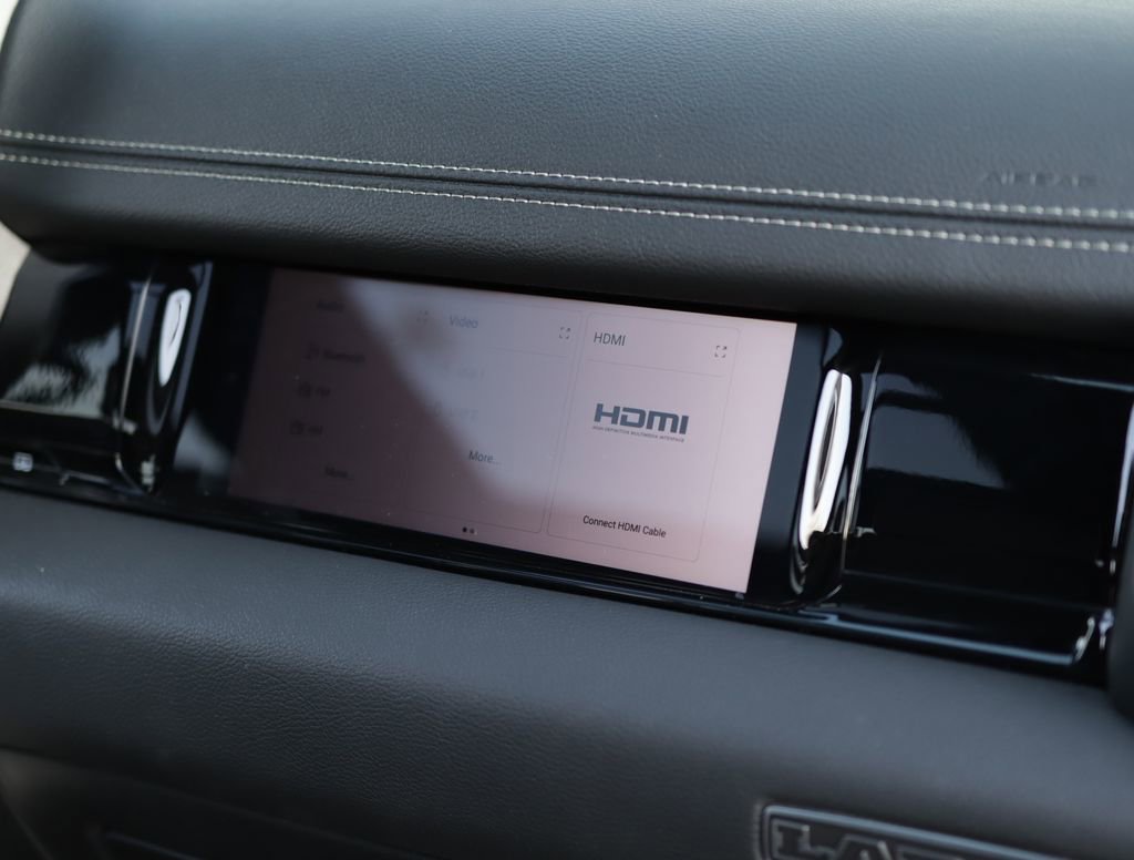 Used 2025 RAM 1500 Laramie w/ Night Edition image 37