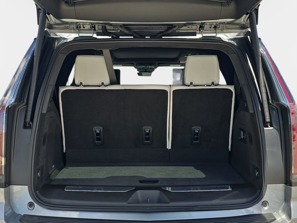 Used 2025 Cadillac Escalade V AWD/4WD image 18
