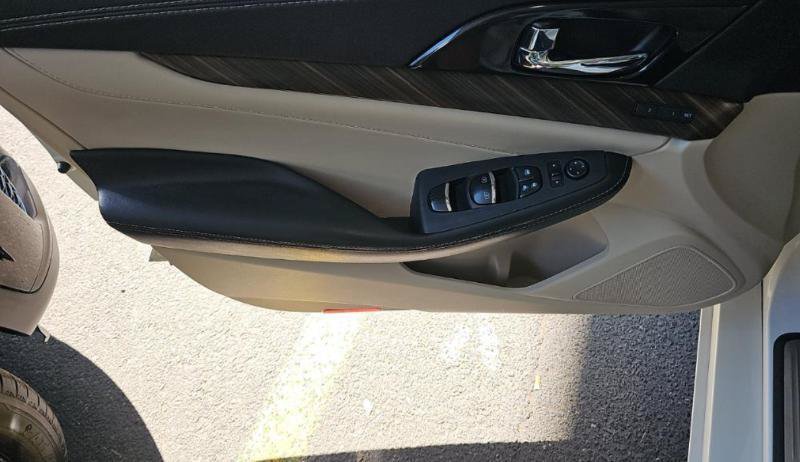 Used 2018 Nissan Maxima Platinum FWD image 11