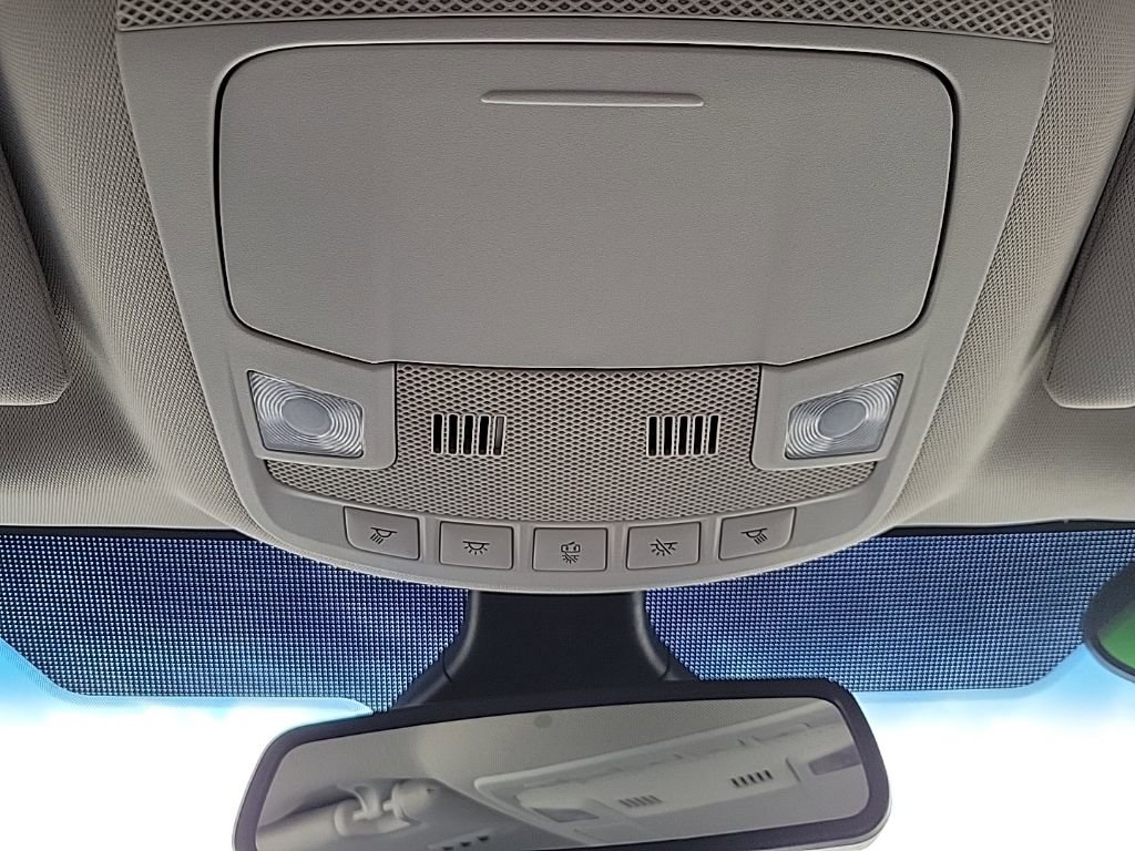 Used 2021 Ford Edge Titanium w/ Equipment Group 301A image 20