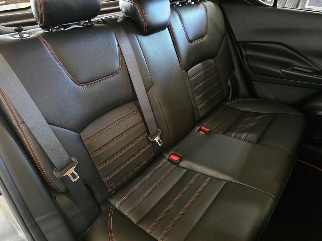 Used 2018 Nissan Kicks SR w/ Premium Package image 28