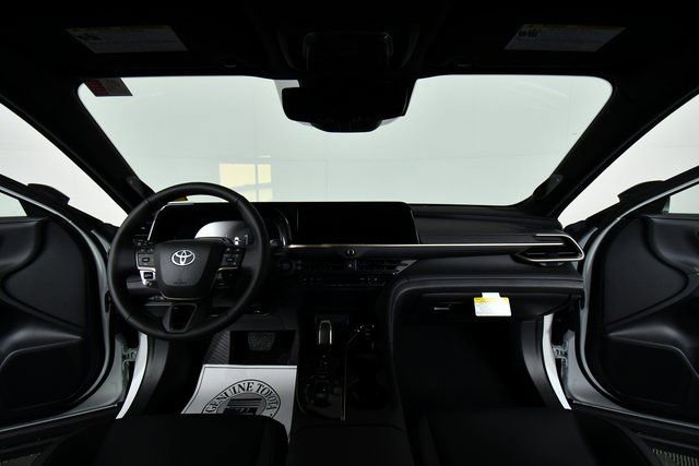 New 2025 Toyota Crown Signia Limited AWD/4WD image 18