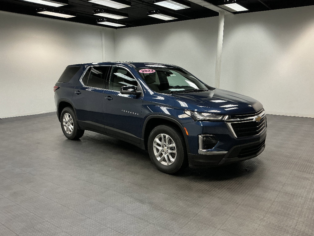 Used 2022 Chevrolet Traverse LS FWD image 9